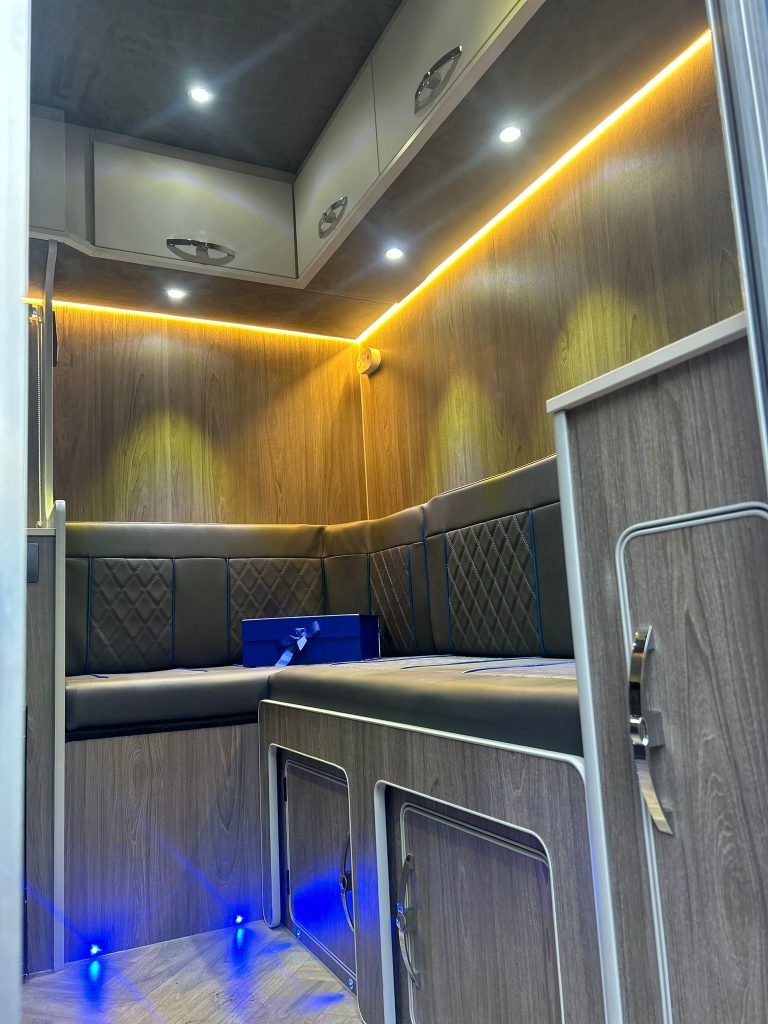 VELOCITY BLUE/ YELLOW